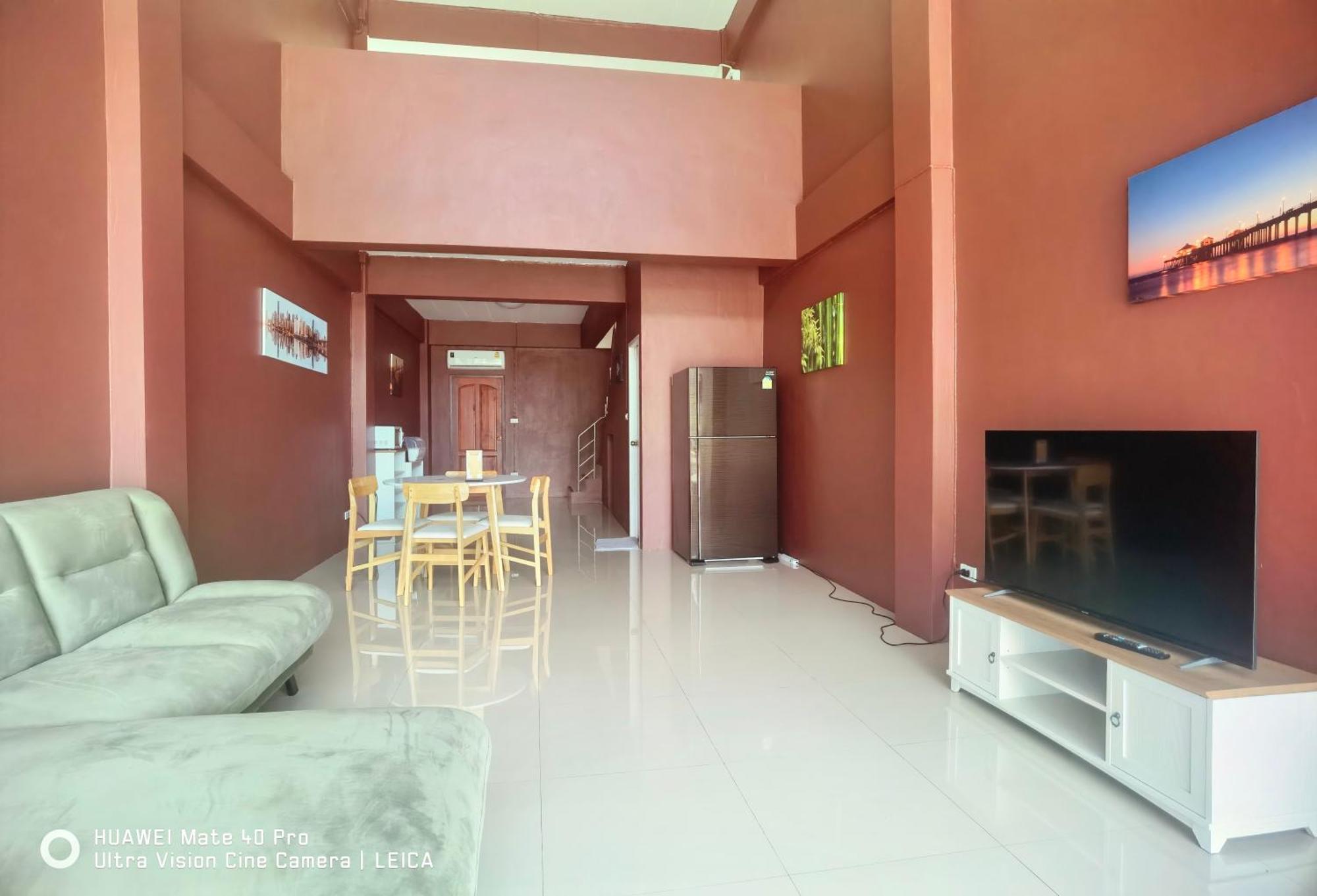 115 Townhouse Hotell Ban Khlong Krang Exteriör bild