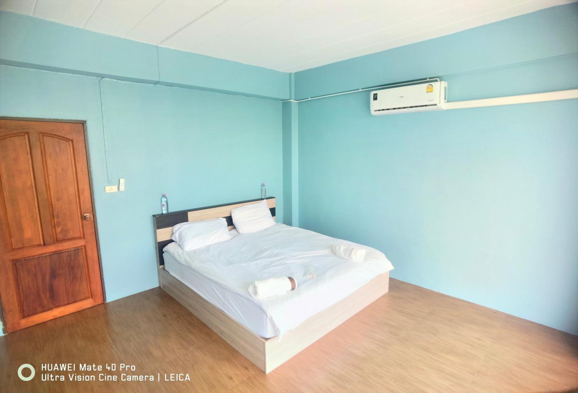 115 Townhouse Hotell Ban Khlong Krang Exteriör bild