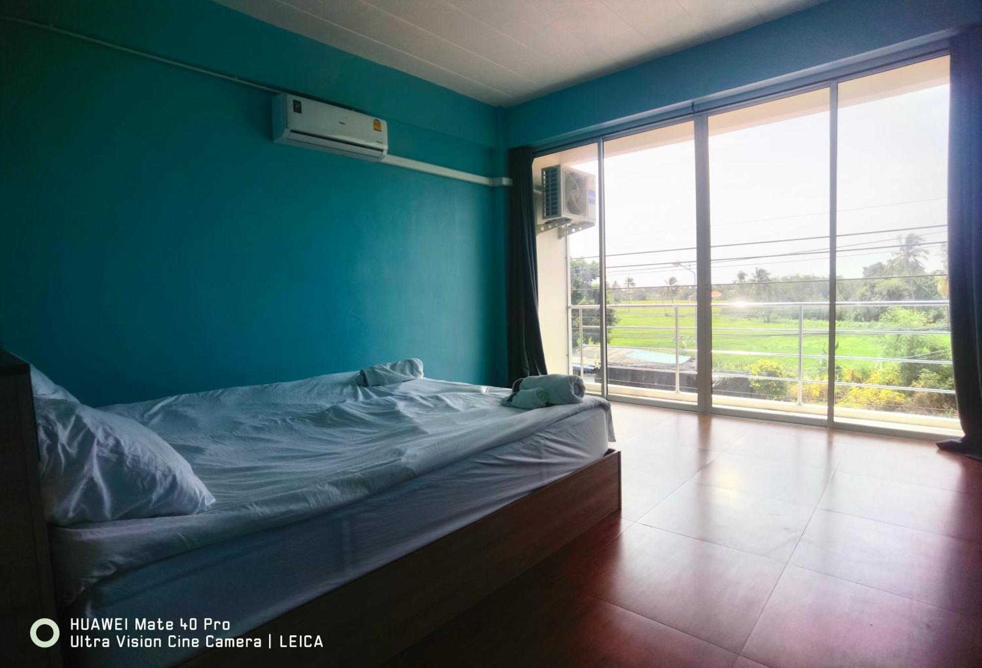 115 Townhouse Hotell Ban Khlong Krang Exteriör bild