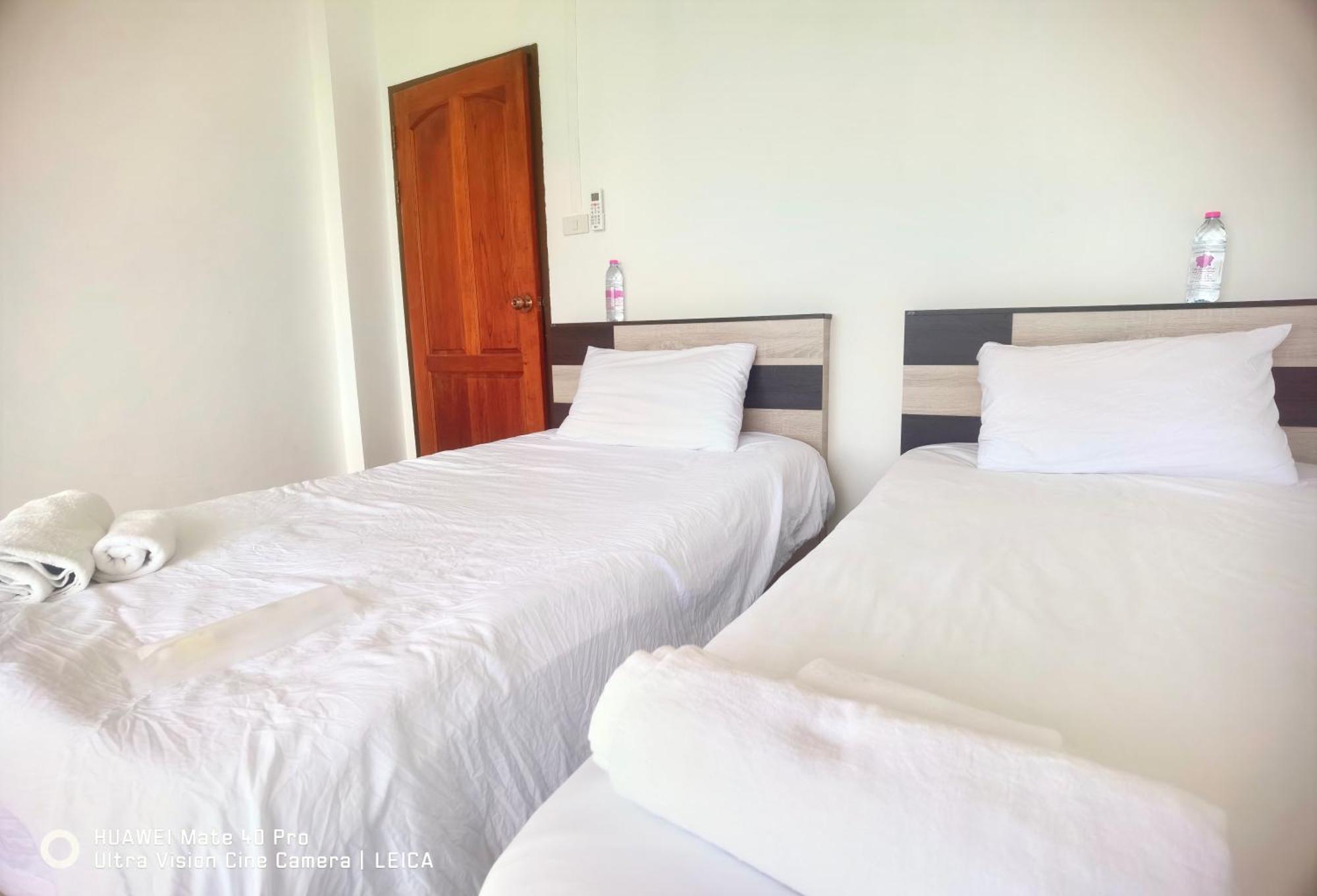 115 Townhouse Hotell Ban Khlong Krang Exteriör bild