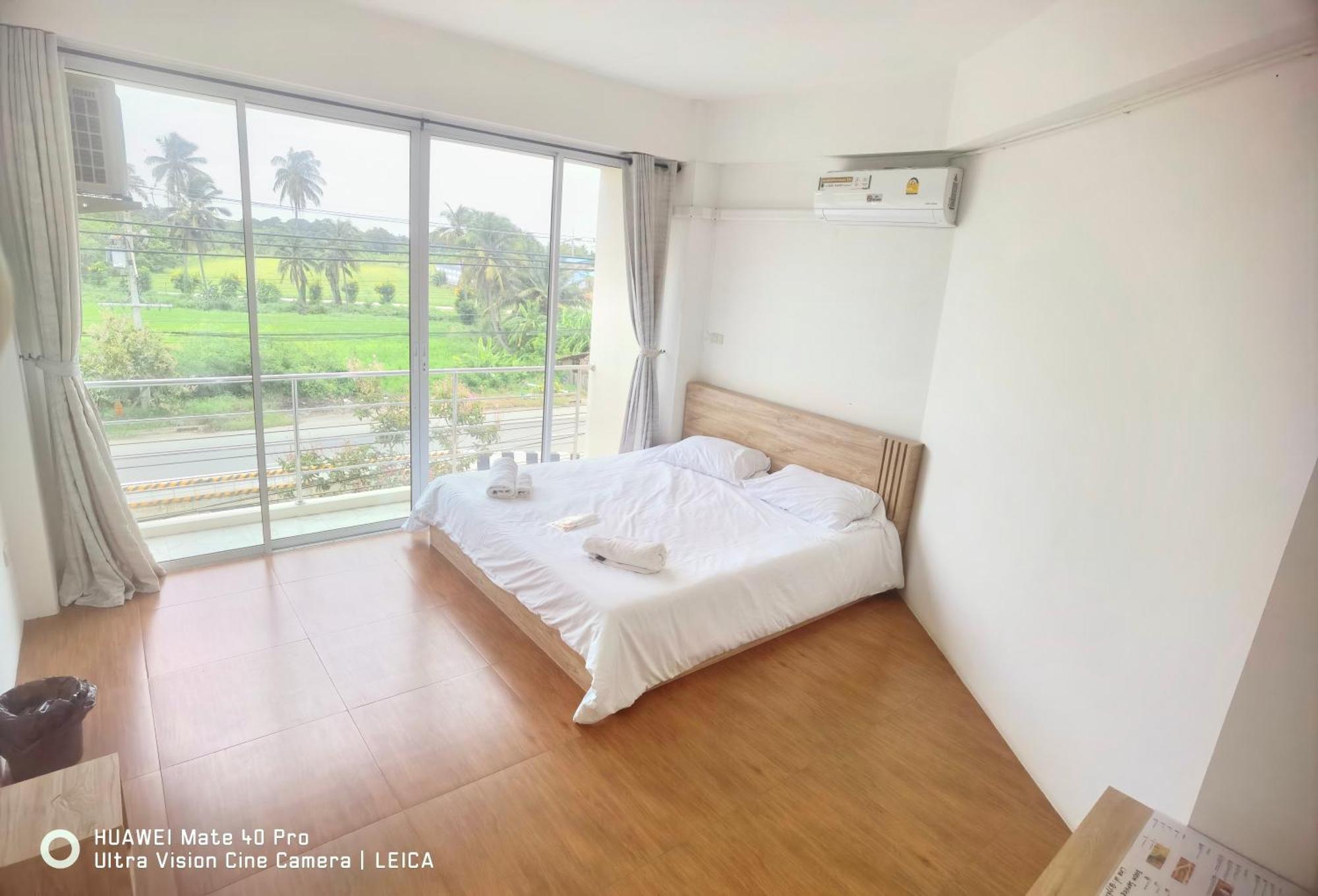 115 Townhouse Hotell Ban Khlong Krang Exteriör bild