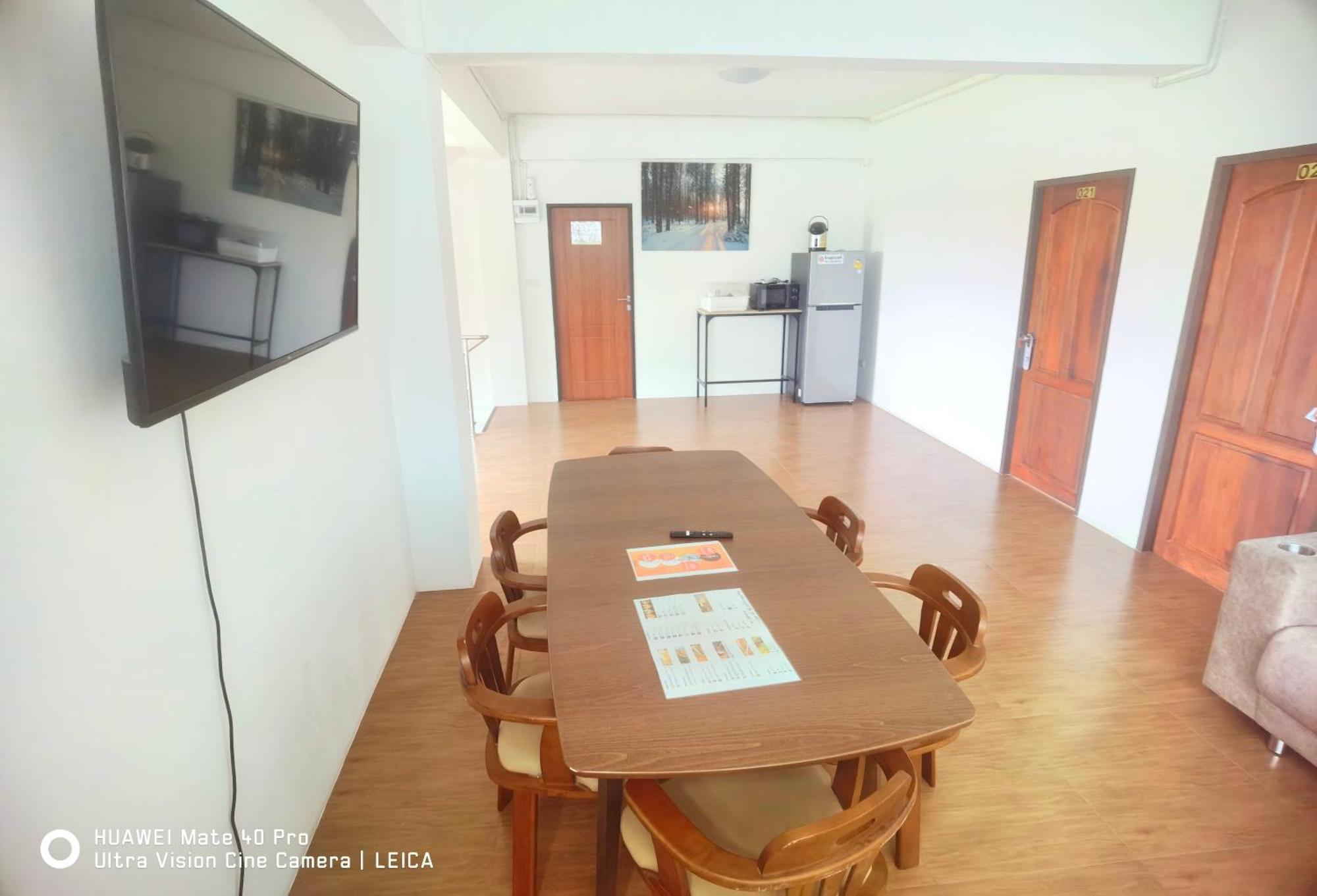 115 Townhouse Hotell Ban Khlong Krang Exteriör bild