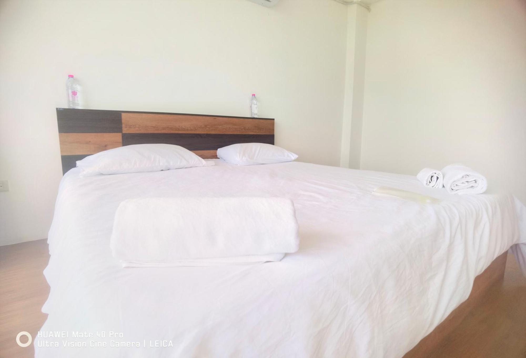 115 Townhouse Hotell Ban Khlong Krang Exteriör bild