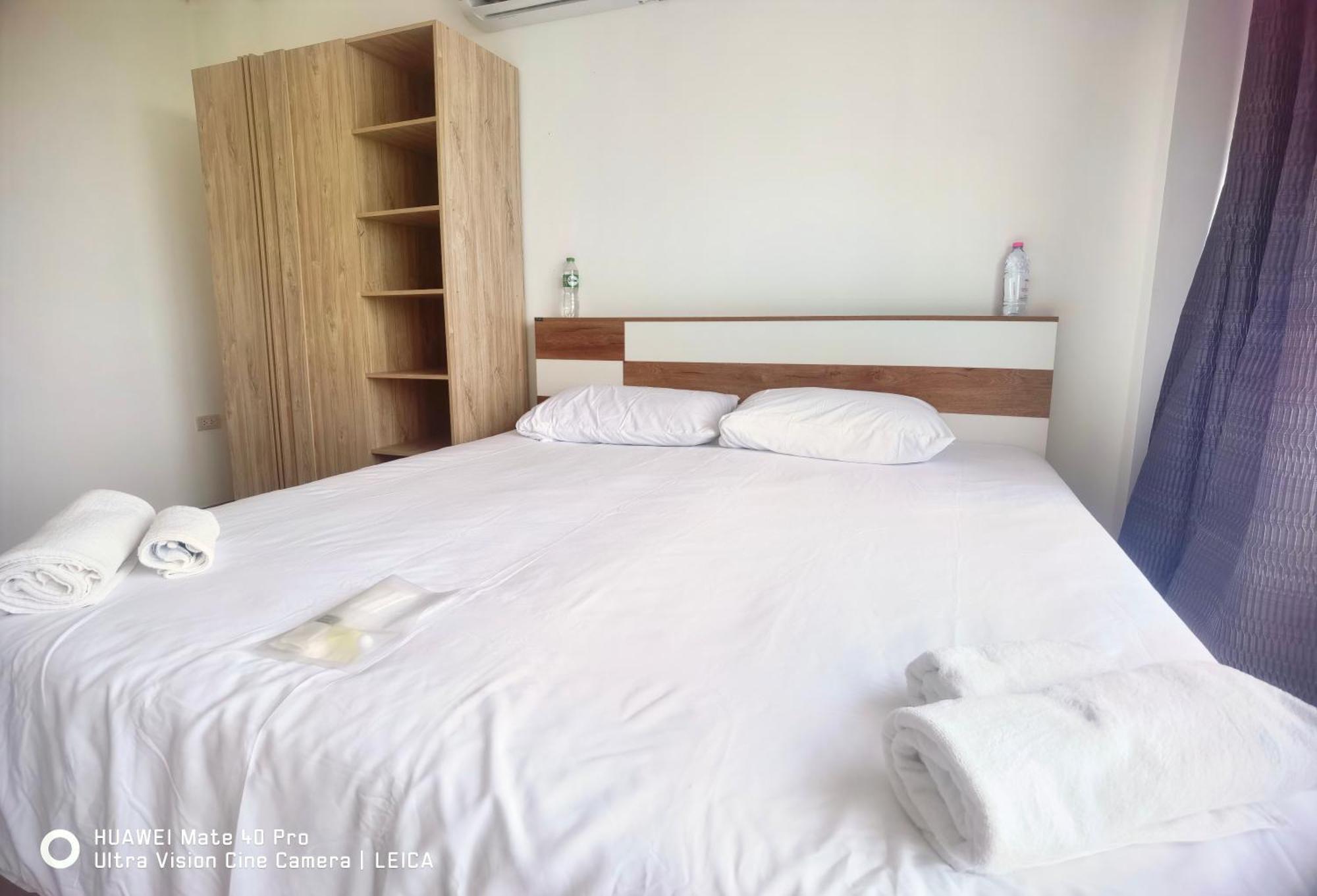 115 Townhouse Hotell Ban Khlong Krang Exteriör bild