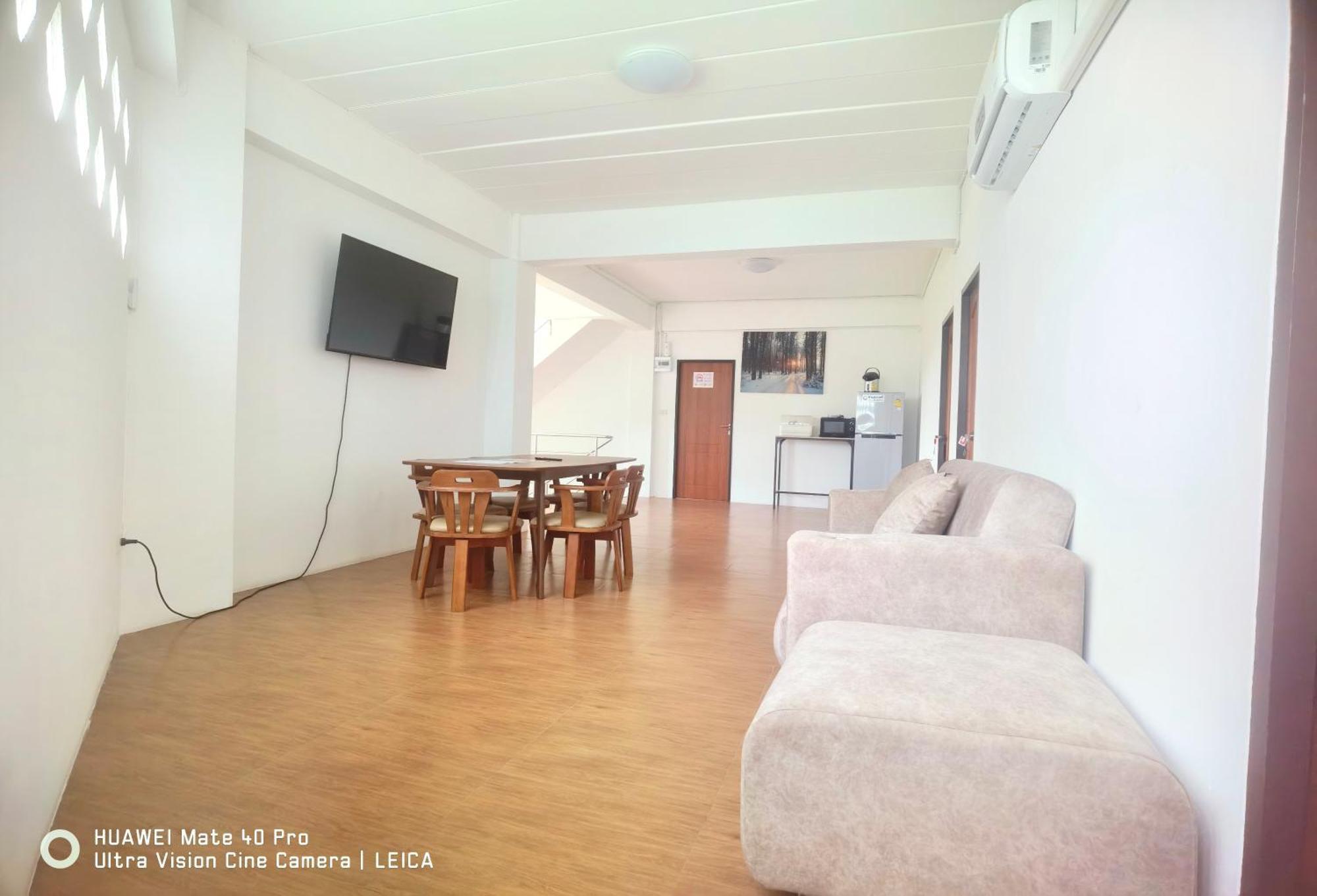 115 Townhouse Hotell Ban Khlong Krang Exteriör bild
