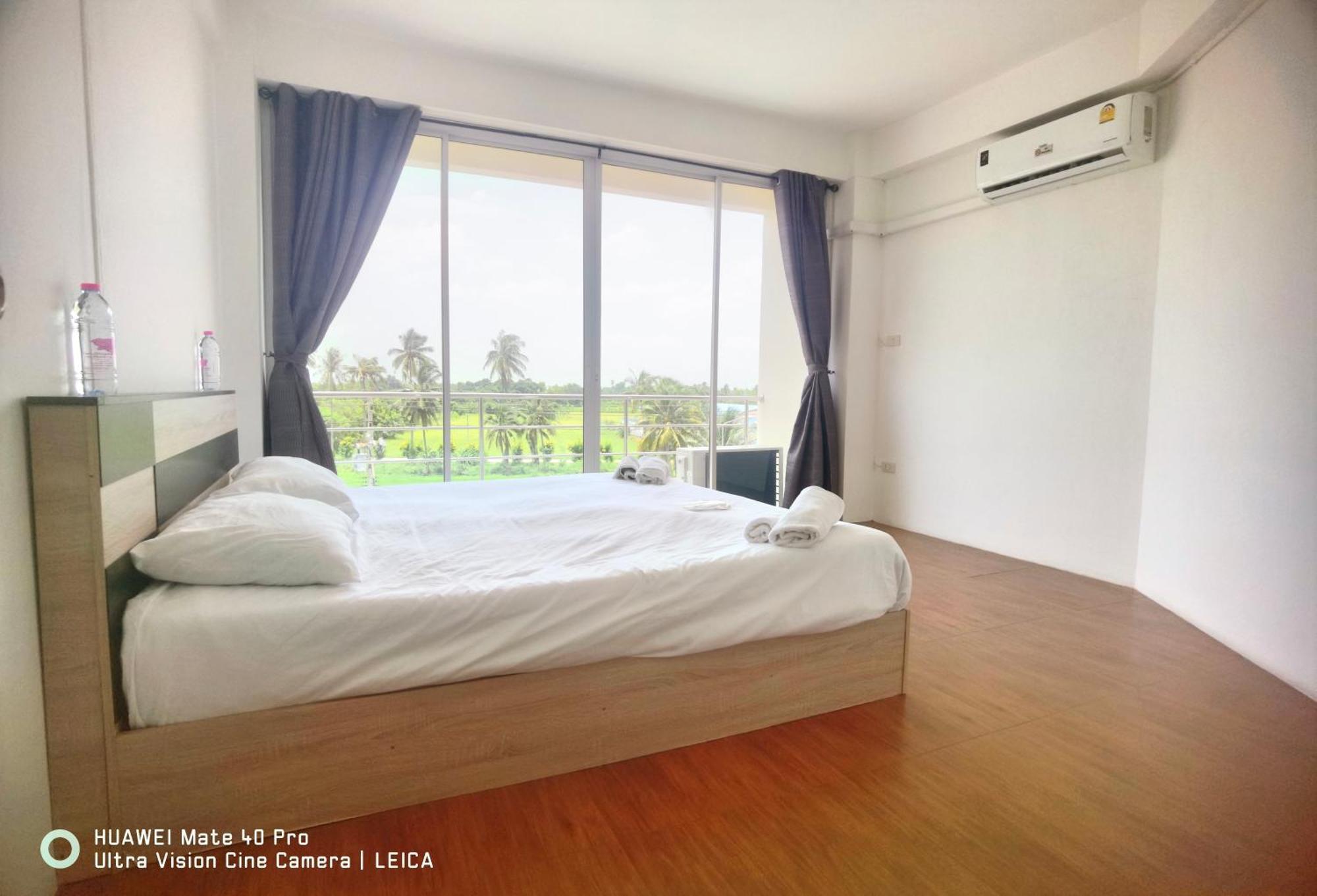 115 Townhouse Hotell Ban Khlong Krang Exteriör bild